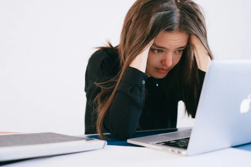 Joueurs bordelais : ces pièges mentaux qui vident votre bankroll sans que vous vous en rendiez compte